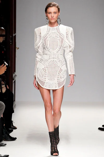 Look 26